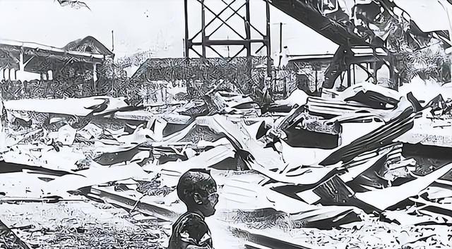 他是河北唐山市委原副书记，1981年被撤职	，1982年开除党籍