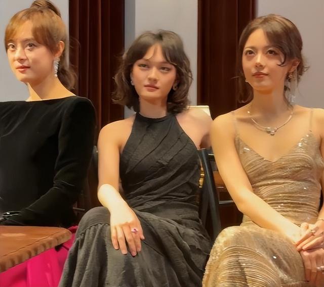 上海这夜成“见光死”现场，高清镜头暴露真颜，马伊琍丑得没眼看