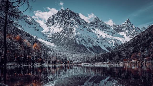 别被知识框住，让感觉领着活