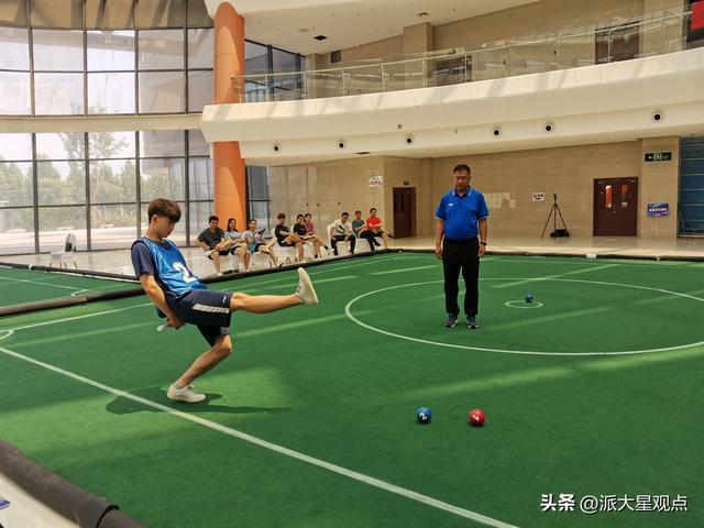 热搜之外的“古老”对决：00后正在玩转老祖宗的“桌上足球”