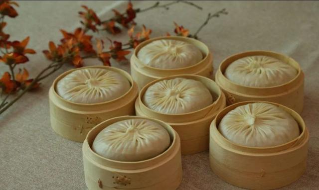 高铁直达!专列明天出发:早茶叫醒你的胃,足球点燃你的夜!