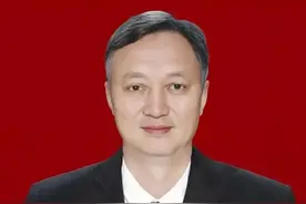 云南一位西双版纳自然资源局长的沦陷史图片