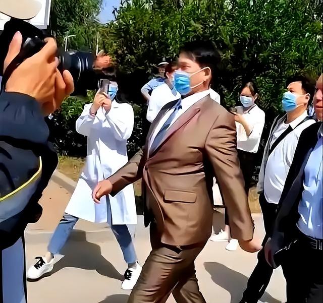 国家出手！大衣哥案终于判了，闹事者下场大快人心，但别高兴太早