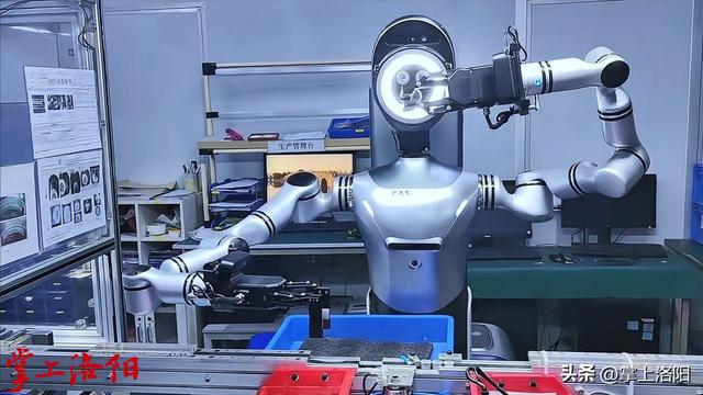 “洛阳造”机器人实现进厂“打工”