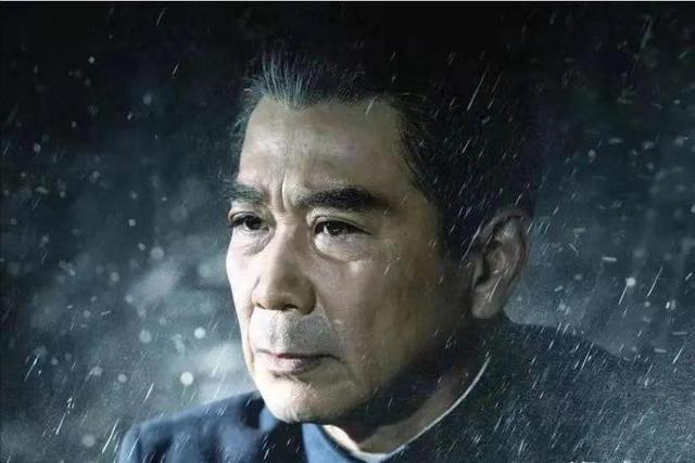 71次饰演周总理！这位特型演员出自哈尔滨，连酒窝都一模一样