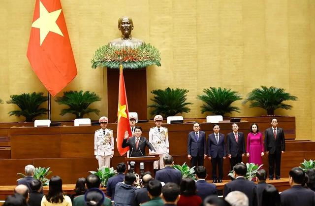 越南与中国杠上了？中国前脚定下9月3阅兵，越南后脚就定9月2！
