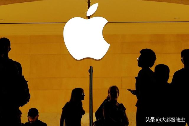 iPhone 17首销冰火两重天