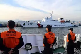 大陆福建海警“围”金门岛，民进党叫嚣“开炮”，台军头害怕战争图片
