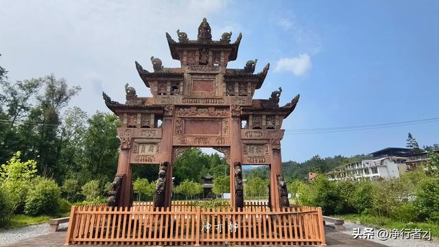 唐蕃古道上的古驿站，水墨山水里的上里镇