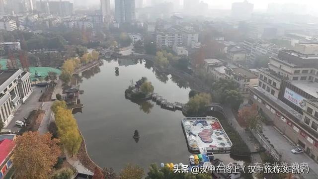 二〇二五年十二月七日，再去看看莲花池公园