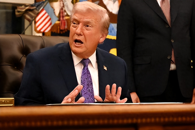 不许中国一家独大，特朗普联合8国在白宫签字，要废中国王牌