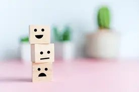 「厌蠢」是什么心理？其实这也是种“情绪暴力”……图片