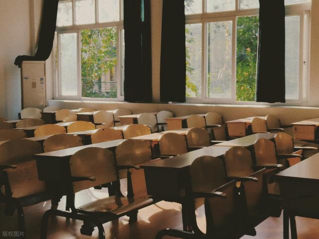 北京才女出上联：德高育良人，大爷对出精彩下联，让人佩服不已！