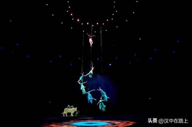 汉中兴汉胜境放大招：18周岁以下青少年及应届高考生免门票