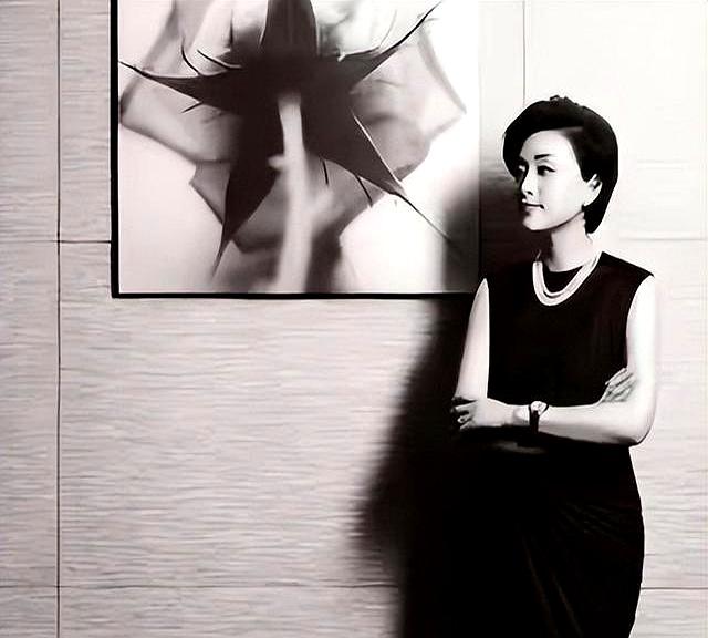 豪门梦碎？曾经辞职央视嫁百亿富豪的杨澜，如今的下场怪不了别人