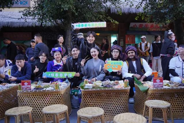 绿春长街古宴：千年哈尼风情破圈，铸就民族团结与文旅发展盛宴