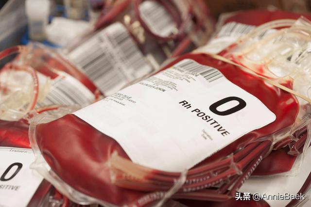 美国富饶又富有，在经济繁荣表象下，普通民众却需靠卖血维生？