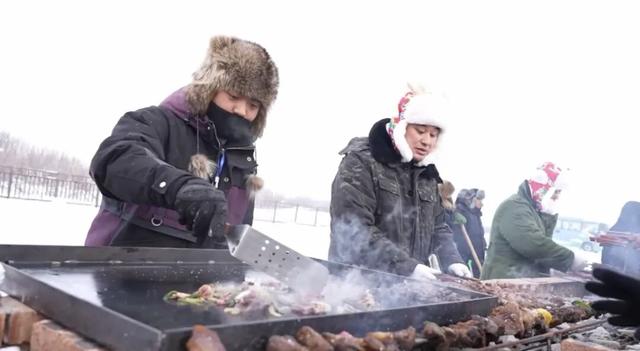 界河冰钓聚四海宾朋 全域全季绘振兴画卷——呼伦贝尔以冰雪盛宴激活文旅融合新动能