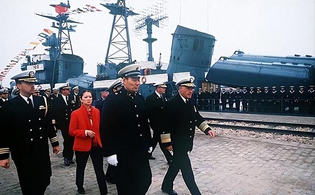 第一次访华就下马威？中国当场撤走仪仗队：摆正态度	、想好了再来