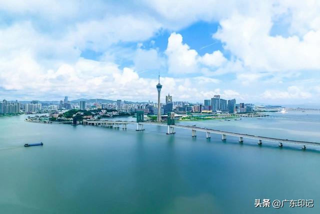 珠江三角洲水系：聚三江之水，经八门入海