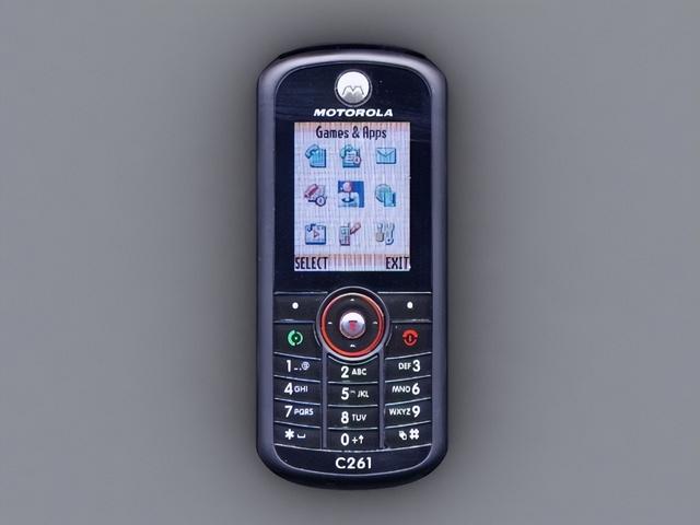 通信历史连载842-世界第一部穷人买的起的手机Moto C113a-2005年