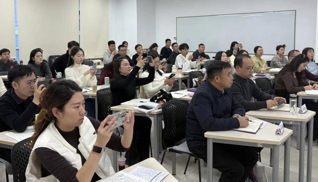 “办好一次会，搞活一座城”，旅游节会营销的新县思考