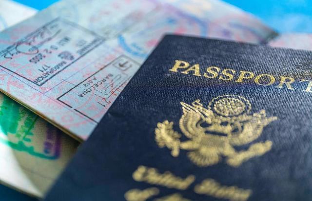 全球护照排名公布：美国跌出前10，日本排名第三，第一让人意外
