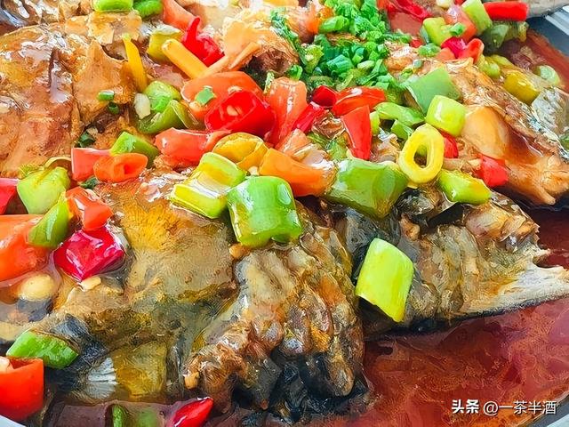 自驾营地：广西桂林市免费床车房车自驾露营地停车场主要景点美食