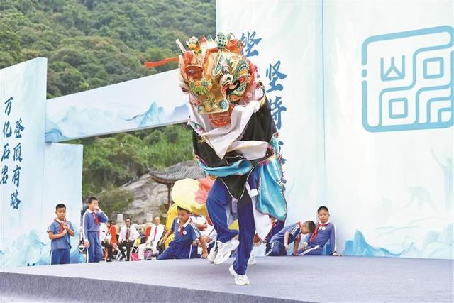 “英雄阳台山”暨中国·深圳第二十二届阳台山登山节在石岩圆满举行