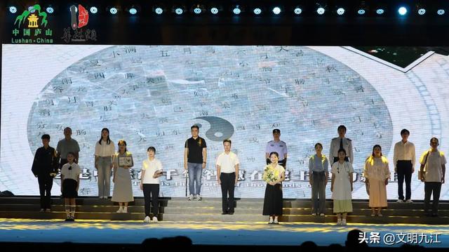 村晚乡味浓 杏林“舞”出乡村新活力