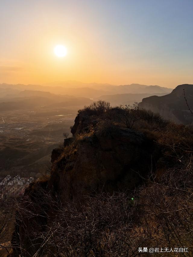 长城徒步之96：赤城上堡村至红泉沟村长城，赏长嵯之落日