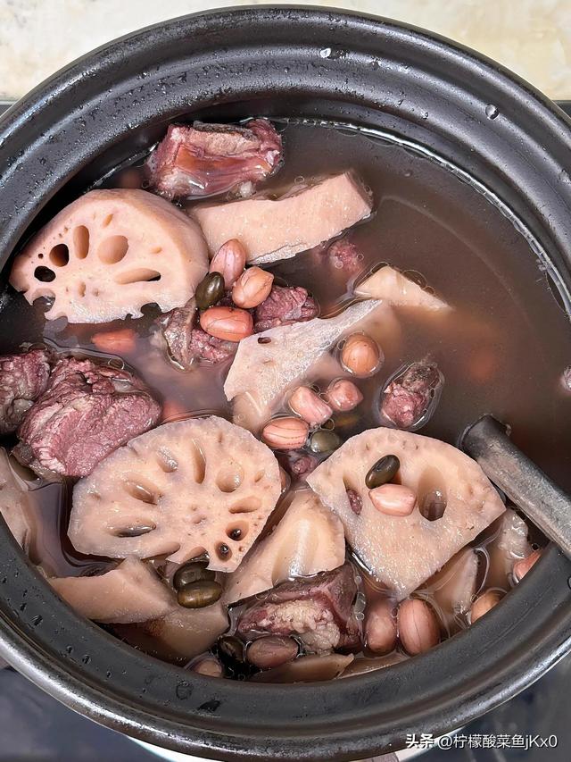 吃一斤它等于吃10只鸡，一降血脂、二降血糖	、三降胆固醇	，别不懂