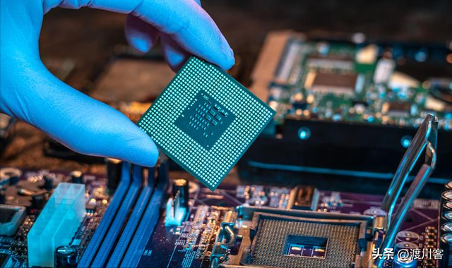 来北京谈完后，荷兰主动低头服软，宣布“还权”安世，但留了后手