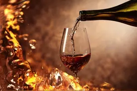 喝酒文案，高级有深度，喝酒释放心情精辟句子，你醉了没？图片