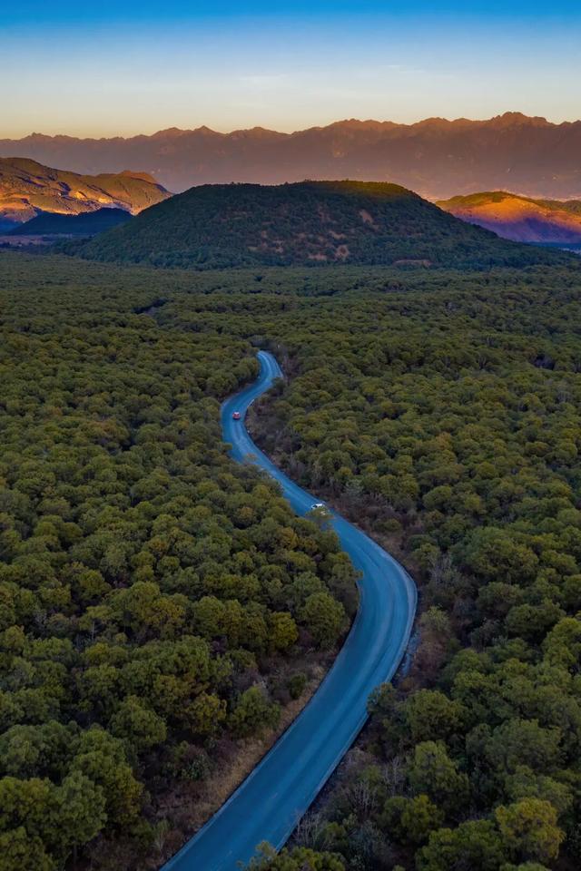 均温25°C，一年晴天300天的滇西小城，去躺平几日简直不要太快乐