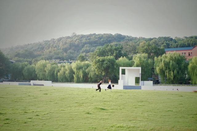 想找出这座城市的好玩之处，简直和呼吸一样简单