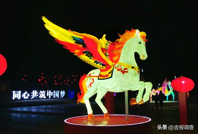 美翻了！珲春这场新春灯光秀，把边城夜空变成了童话世界