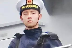 2019年太原舰访日，拍下一张照片，日媒惊呼：“帝国海军之蔑视”图片