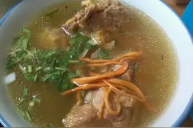 一周喝三次，气血全靠它养！虫草花排骨汤做法公开图片