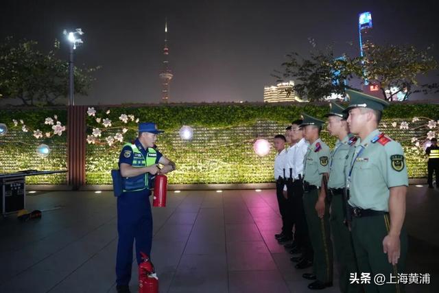台前梦幻，幕后守护！原来这就是上海旅游节大巡游的“双面魅力”