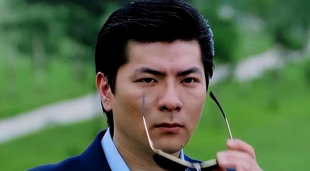 原来这位熟悉的演员早已逝世，3500万遗产留给妻儿，葬礼无人送终