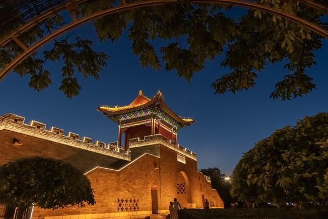 松花江游船+古楼灯光！江城的夜晚美翻了！