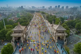 45万人抢4万名额，创国内新高！图片