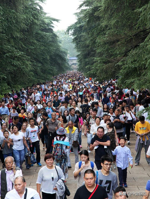 景区"多日票"火爆：门票背后的旅游业大变局，你还只当是多玩几天