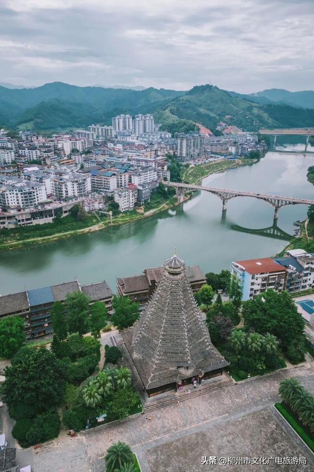 躲进三江的山水里，是治疗精神内耗的顶级解药