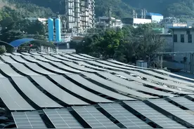 湖南石化：光伏发电助推清洁能源替代图片