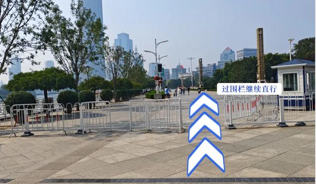 解锁三条灯光秀Citywalk路线，避开“人从众”！