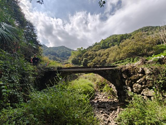 天台县桥棚村，小桥流水人家，古道西风瘦马