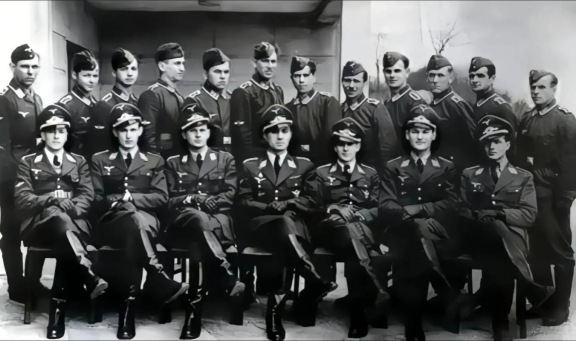 芬兰最北端距海洋仅30公里，但船舶出海却要绕道上千公里