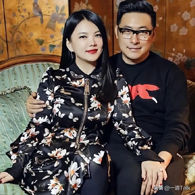 李湘风波再发酵！家境被扒底朝天	，父母身份曝光，原来何炅没说错